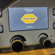 Зварювальний напівавтомат Hugong ExtreMig 200 LCD