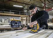 Шліфмашина вібраційна DeWALT DCW200NT, чемодан