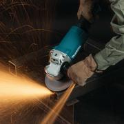Кутова шліфувальна машина Makita GA7060