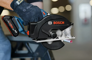 Акумуляторна циркулярна пилка Bosch GKM 18V-50 + диск Standard for Steel (06016B8002)