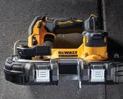Пила стрічкова DeWALT DCS377NT (без АКБ та ЗП)