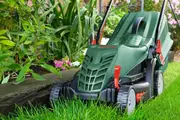Газонокосарка Bosch UniversalRotak 37 (06008A6501)