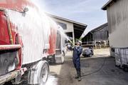 Апарат високого тиску Karcher HDS 9/20-4 M (1.071-941.0)