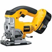 Лобзик акумуляторний DeWALT DC330KB