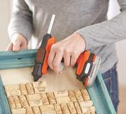 Пістолет клейовий акумуляторний BLACK   DECKER BDCGG12N (без акумулятора і ЗП)