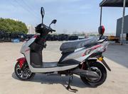 Електроскутер FORTE LEON, червоно-білий (124082)