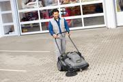 Підмітальна машина Karcher KM 70/30 C Bp Pack Adv (1.517-213.0)