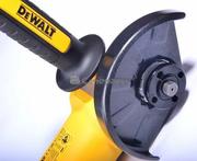 Кутова шліфувальна машина DeWALT DWE 4215
