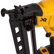 Степлер скобозабивний DeWALT 18 В 1.6/32-64 мм (DCN662D2)