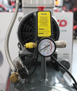 Поршневий повітряний компресор 50 л GTM KCW1500-50L безмасляний 27154