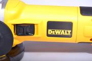 Кутова шліфувальна машина DeWALT D28136KD