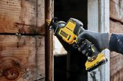 Пила шабельна DeWALT DCS312D2