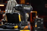 Гайкокрут ударний акумуляторний безщітковий McLaren F1 TEAM SPECIAL EDITION DeWALT DCF99MP2T