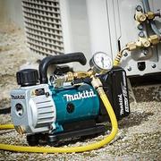 Акумуляторний вакуумний насос Makita DVP180Z