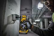 Шурупокрут ударний акумуляторний DeWALT DCF850E1T+DCB183
