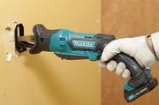 Акумуляторна шабельна пила Makita JR 105 DWAE