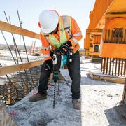 Акумуляторний перфоратор Makita LXT DHR400T2UN