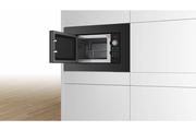Мікрохвильова піч вбудована Bosch BEL623MB3