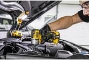 Акумуляторний ударний безщітковий гайкокрут DeWALT DCF902D2