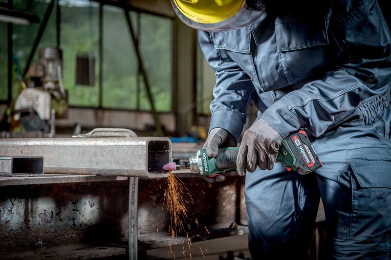Акумуляторна прямошліфувальна машина Metabo GVB 18 LTX BL 11-28 Compact, без АКБ и ЗП (600828850)