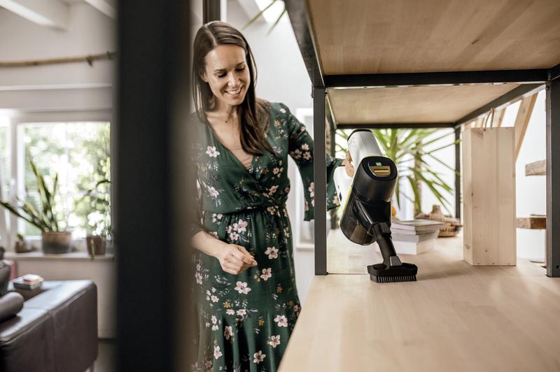 Акумуляторний пилосос Karcher VC 6 Cordless ourFamily (1.198-670.0)