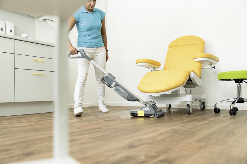 Підлогомийна машина Karcher BR 30/1 C Bp Pack, 18В/3.0 Ач (без АКБ та ЗП) (1.783-050.0)