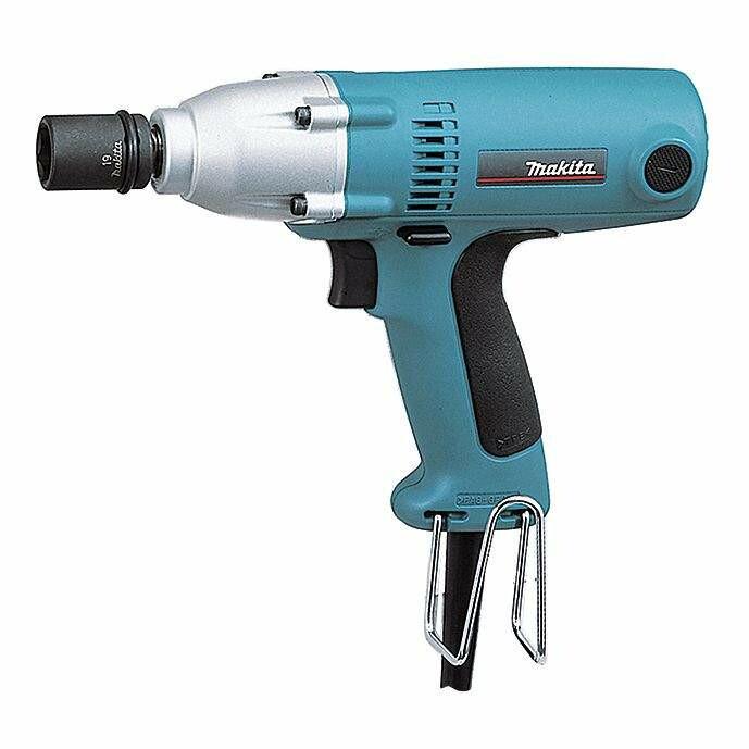 Гайкокрут Makita 6953