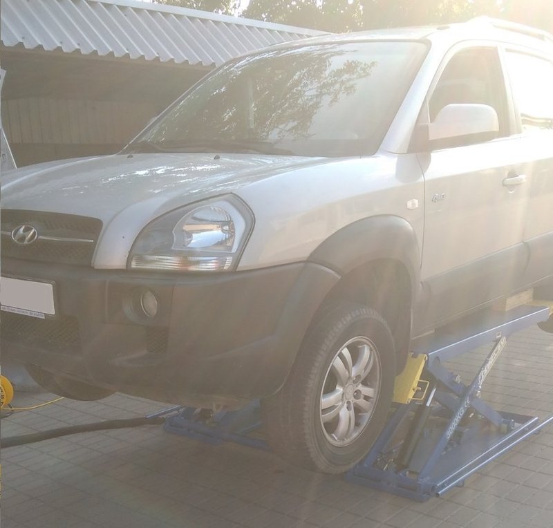 Підйомник ножичний електрогідравлічний 3т 220В GTM QJYJ30E-ZW мобільний (QJYJ30E-ZW) 32778