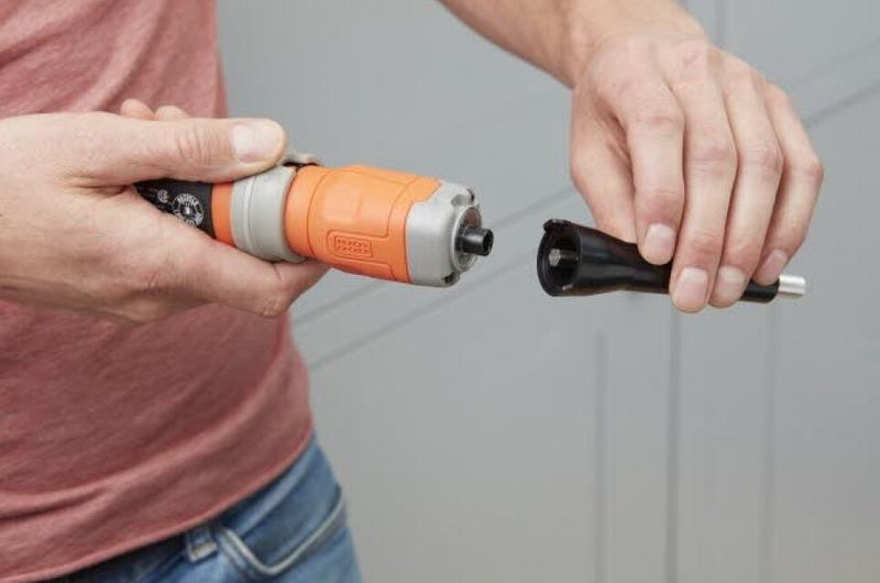 Викрутка акумуляторна Black   Decker BCF603C-QW