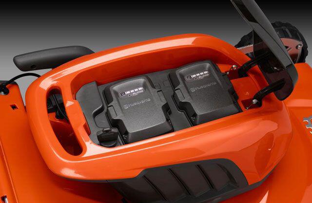 Акумуляторна газонокосарка Husqvarna LC 247Li (без акумулятора і ЗП)