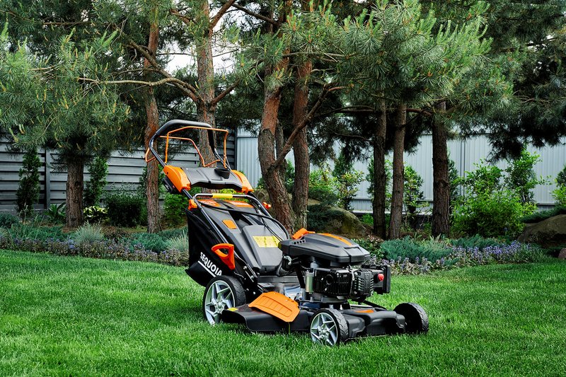 Газонокосарка бензинова самохідна SEQUOIA SPLM5100E