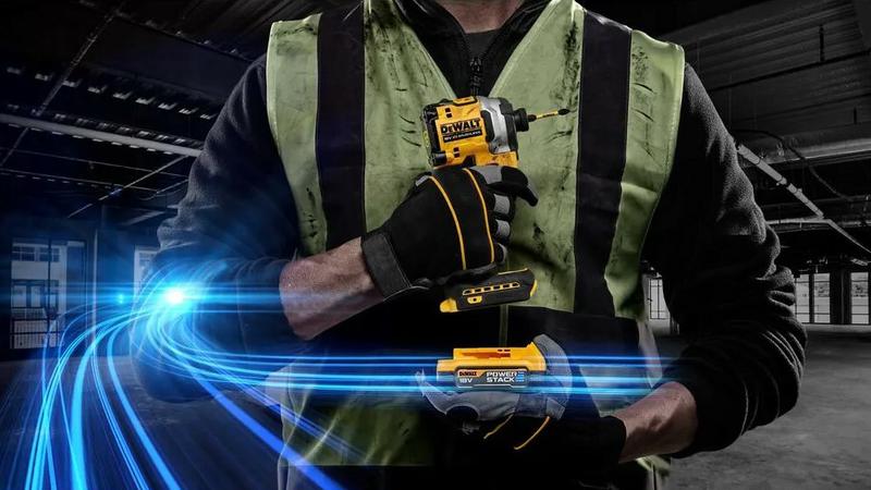 Шурупокрут ударний акумуляторний безщітковий DeWalt DCF850E2T
