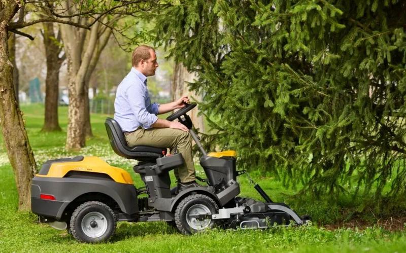 Райдер бензиновий Stiga Park 500 WX