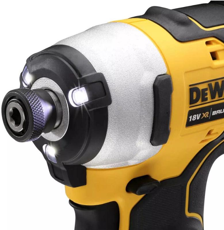 Дриль-шуруповерт DeWALT DCD996NT+DCF809L2T