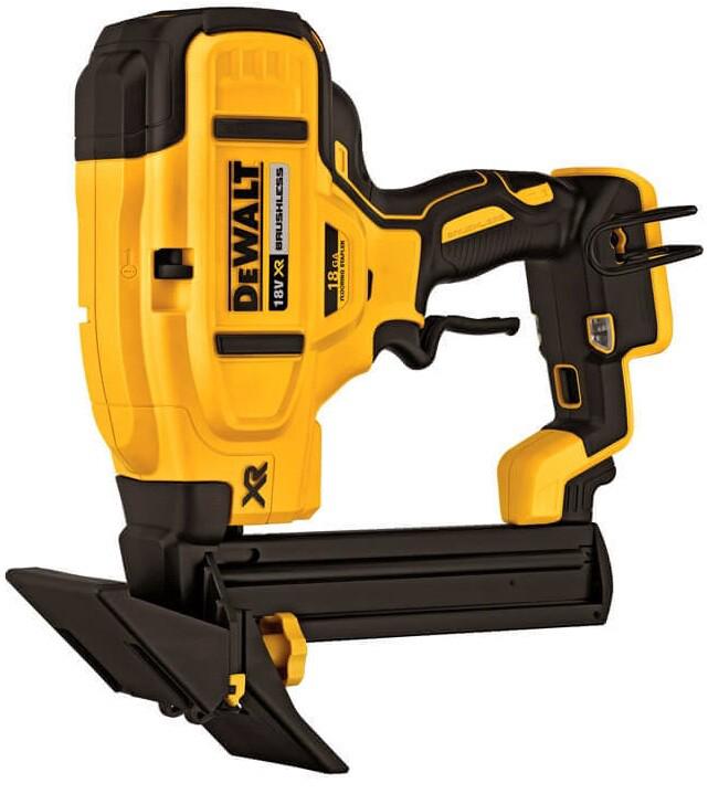 Акумуляторний степлер DeWALT DCN682N (без акумулятора і ЗП)