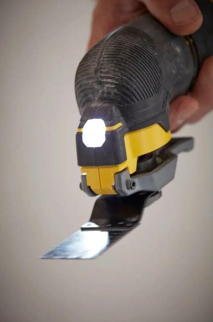 Багатофункціональний акумуляторний інструмент Stanley FatMax SFMCE500B (без АКБ та ЗП)