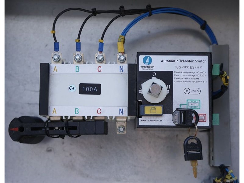 Дизельний генератор UNIVERSAL UND-K 77 KVA