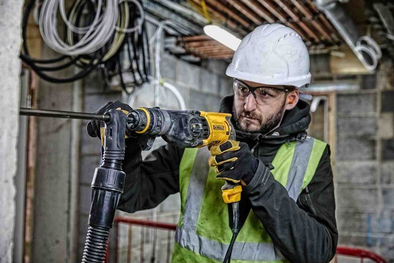 Перфоратор мережевий SDS-Plus DeWALT D25134K