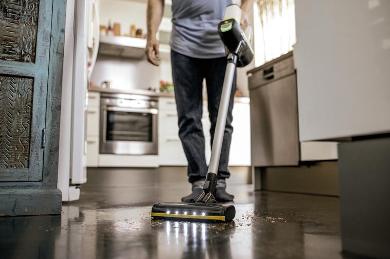 Акумуляторний пилосос Karcher VC 6 Cordless ourFamily (1.198-670.0)