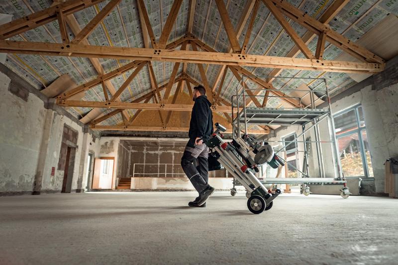 Торцювальна пила мережева Metabo KGS254M (613254000)