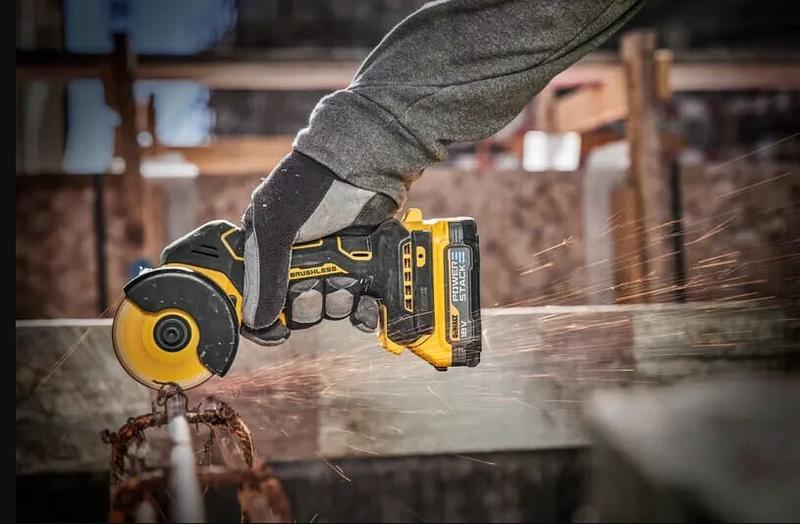 Пила дискова акумуляторна DeWalt DCS438N (без АКБ та ЗП)