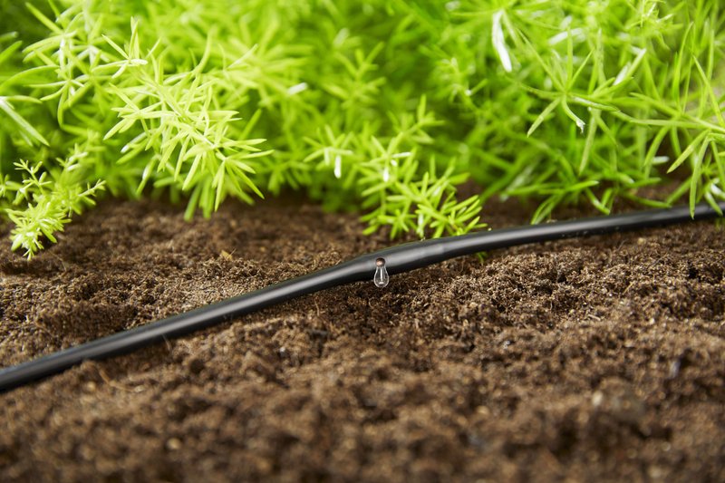 Шланг-дощувач Gardena Micro-Drip-System 15 м, 1.5 л/год (01362-20)