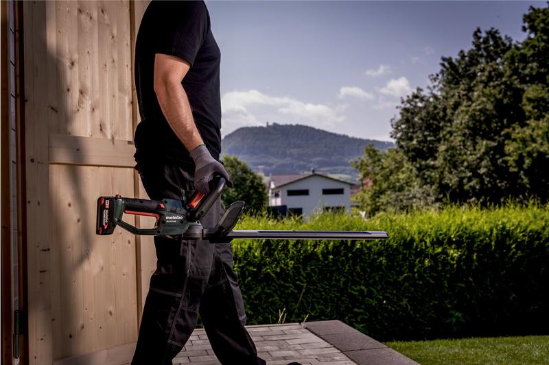 Акумуляторний кущоріз Metabo HS 18 LTX 45 (601717850) (без АКБ та ЗП)