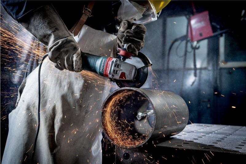 Кутова шліфувальна машина мережева Metabo WEPBA 19-125 Q DS M-Brush (613114000)