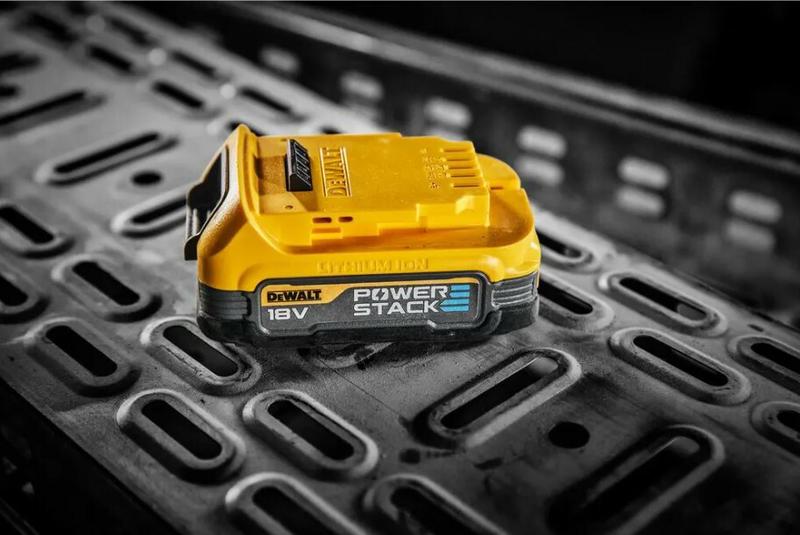 Набір акумуляторних батарей PowerStack DeWalt DCBP034E2