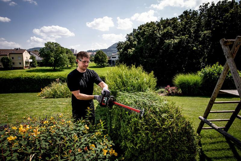 Акумуляторний кущоріз Metabo HS 18 LTX 65 (601719850) (без АКБ та ЗП)