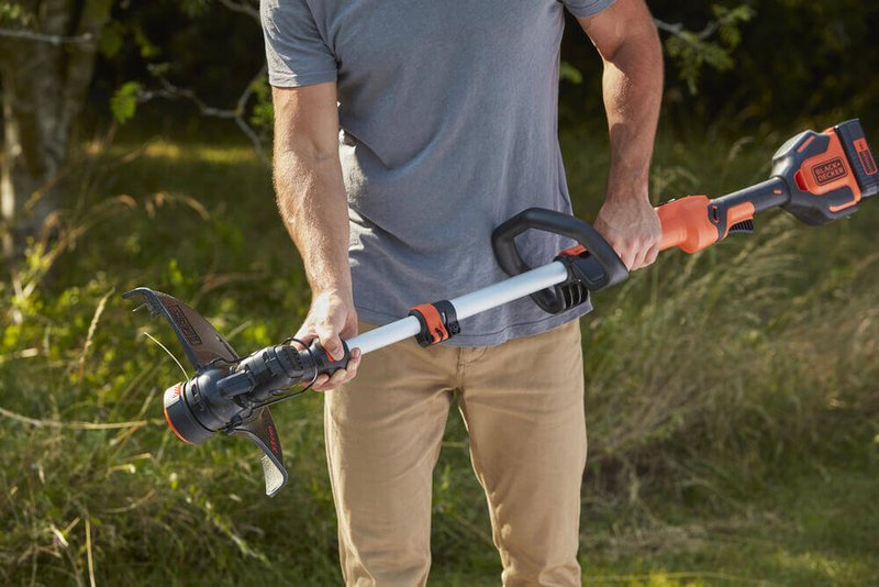 Тример акумуляторний безщітковий BLACK+DECKER BCSTE636L1