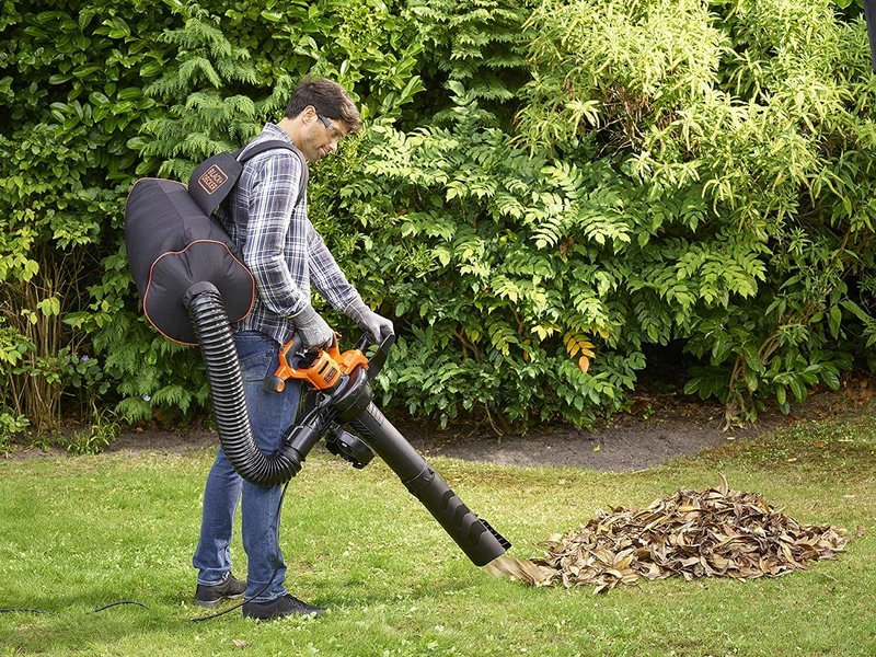 Садовий пилосос електричний BLACK+DECKER BEBLV300
