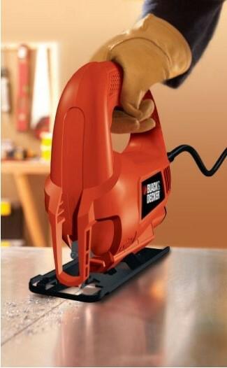 Електролобзик BLACK   DECKER KS500