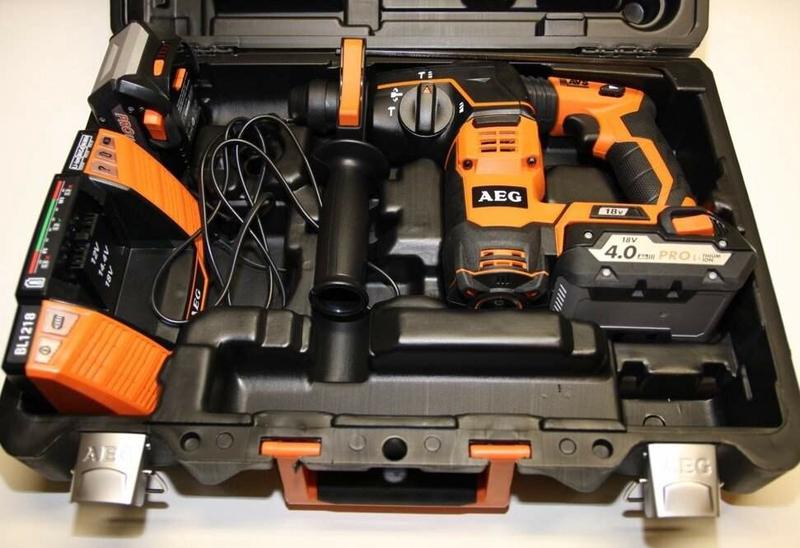 Перфоратор AEG BBH18Li-402C